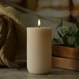 Deluxe Homeart LED Kerze Mia gerillt Echtwachs mit Rillen H: 15cm D: 8cm creme