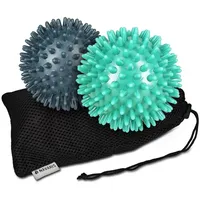 Navaris 2x Igelball mit Noppen - 2er Set Igel Ball Massageball - Massage für Hand Fuß Rücken Balance - Fitness Noppenball Ø 8cm medium und hart