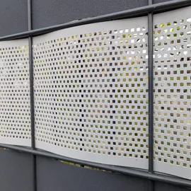 zaunzu® zaun|zu® Sichtschutz Gelocht Quadrat Muster für Doppelstabmatten Weiß 50m
