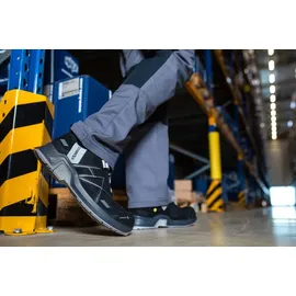 Haix CONNEXIS Safety T S1P low schwarz/silber Gr. 8 - Schwarz