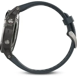 Garmin fenix 5 grau mit schwarzem Armband
