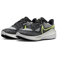 Nike VOMERO 17