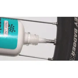 Finish Line Fiberlink Pro Latex Reifendichtmittel 240 ml - weiß