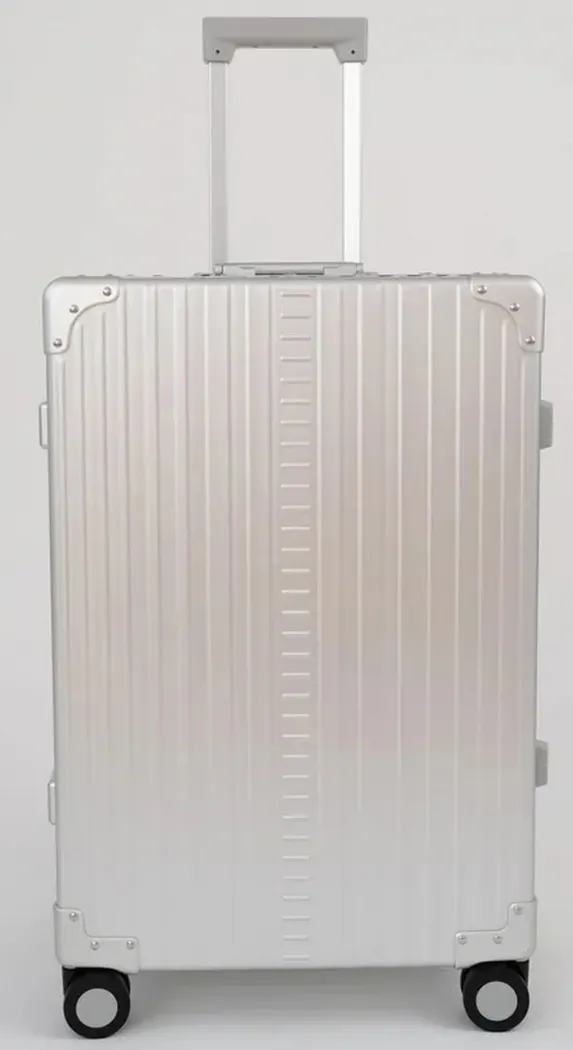 Loulex-ALeon Traveller Photocase 30