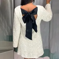 Stilvolles Damen schimmerndes Pailletten-Minikleid mit eleganten langen Ärmeln für Partys (S Weiß)