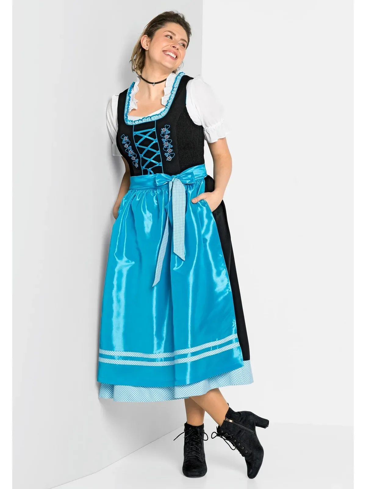 Dirndl SHEEGO "Große Größen", Damen, Gr. 52, Normalgrößen, bunt (schwarz, türkis), Obermaterial: 100% Polyester;Futter: 50% Polyester, 50% Baumwolle;Besatz: 60% Baumwolle, 40% Polyester;Schürze: 50% Polyester, 50% Polyamid, unifarben, feminin, figurbetont lang, eckiger Ausschnitt, ohne Ärmel, Kleider, mit Schürze 2tlg.