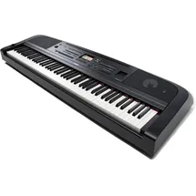Yamaha DGX-670 black