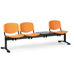 Kunststoff-Wartezimmerbank, Traversenbank ISO, 3-sitzig + Tisch, orange, schwarze Füße