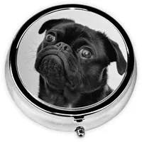 Runde Pillendose mit süßem schwarzem Mops-Hund, Mini-Tablettenbox, geeignet für Zuhause, Büro und Reisen