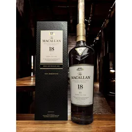 The Macallan 18 Years Old Sherry Oak Cask Highland Single Malt Scotch 43% vol 0,7 l Geschenkbox
