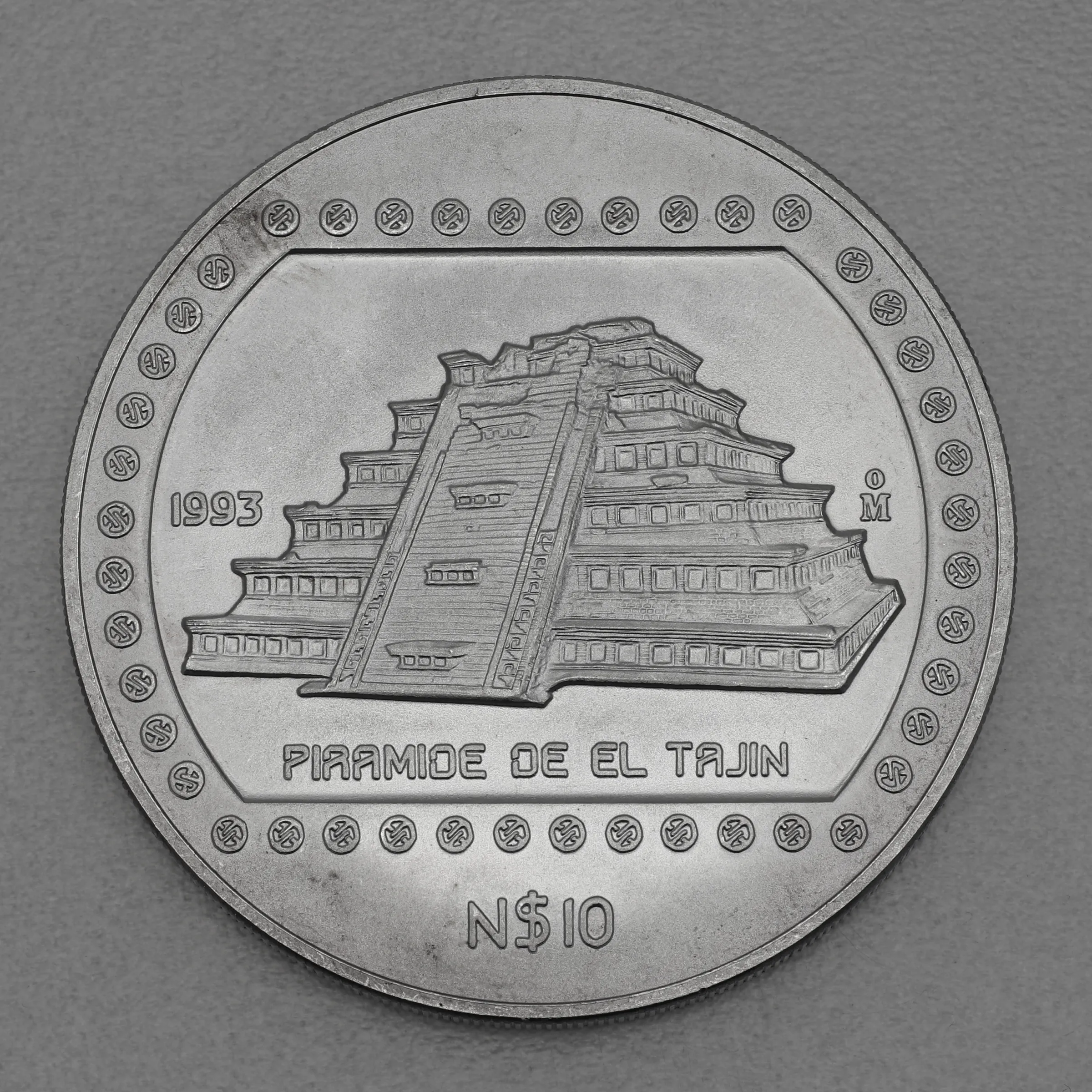 Silbermünze 5oz Pyramide Tajin 1993 Präkolumbische Kulturen ? Veracruz (Mexiko)