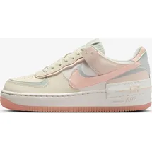 Nike Air Force 1 Shadow Damen Coconut Milk/Crimson Tint/Light Silver/Sail/Guava Ice 40