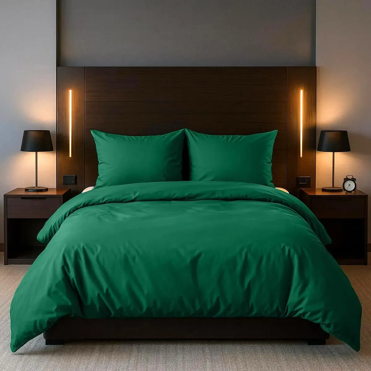 Traumschlaf Uni Mako-Satin Bettwäsche 2x Kissenbezug 65x100 cm | dunkelgrün - grün