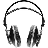 AKG K812