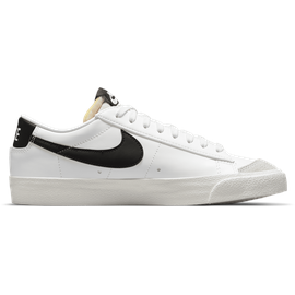 Nike Blazer Low '77 Damen white/sail/white/black 36