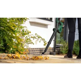 Bosch Universal LeafBlower 18V-130 Akku-Laubbläser inkl. Akku 2.5Ah 06008A0600