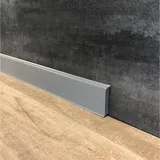 PROVISTON | Kunststoff Sockelleiste Hartschaum PVC | Grau | 12 x 60 x 2500 mm | Glatt | Wasserfest | Hochwertige Fußleiste | Einfache Montage