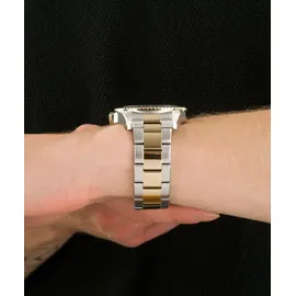 Timex UFC Debut Quarz Edelstahl 42,0 mm TW2V58400