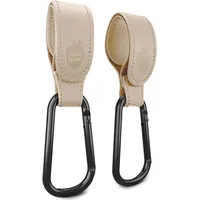 Baby Uma Kinderwagenhaken aus veganem Leder (2er-Pack) - Universelle Kinderwagen Haken für Taschen, Rutschfeste Klettverschlüsse, Stabile Karabinerhaken mit 5 kg Tragkraft (Beige)