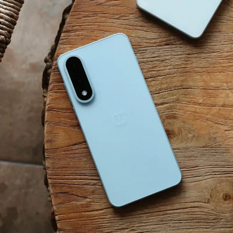 OnePlus Nord 5 Smartphone 5G Snapdragon 8s Gen 3 6,83 Zoll AMOLED-Display 144 Hz 6800 mAh 80 W SUPERVOOC-Aufladung 50 MP Dual-Kameras