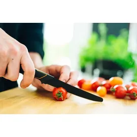 Fiskars 6 Stück Tafelmesser - Tomatenmesser Edge mit Wellenschliff rostfrei - Modernes Design - Schwarz
