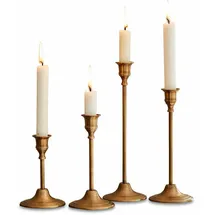 Loberon Kerzenständer 4er Set Namoris, Verschiedene Größen, Mattes Finish, Vintage-Design, Zeitlose Eleganz, Kerzenhalter, Messing, Gold