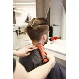 Kerbl Favorita CL Akku Schermaschine rot/schwarz