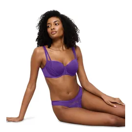 Triumph Balconette-BH "Palina Moonlight Kiss", Damen, Gr. 75, Cup C, lila (lila haze), Spitze, Obermaterial: 62% Polyester, 25% Polyamid, 13% Elasthan, BHs Balconette-BH, Triumph x Palina Rojinski, gefütterte Spacer-Cups, Spitze, Glitzergarn