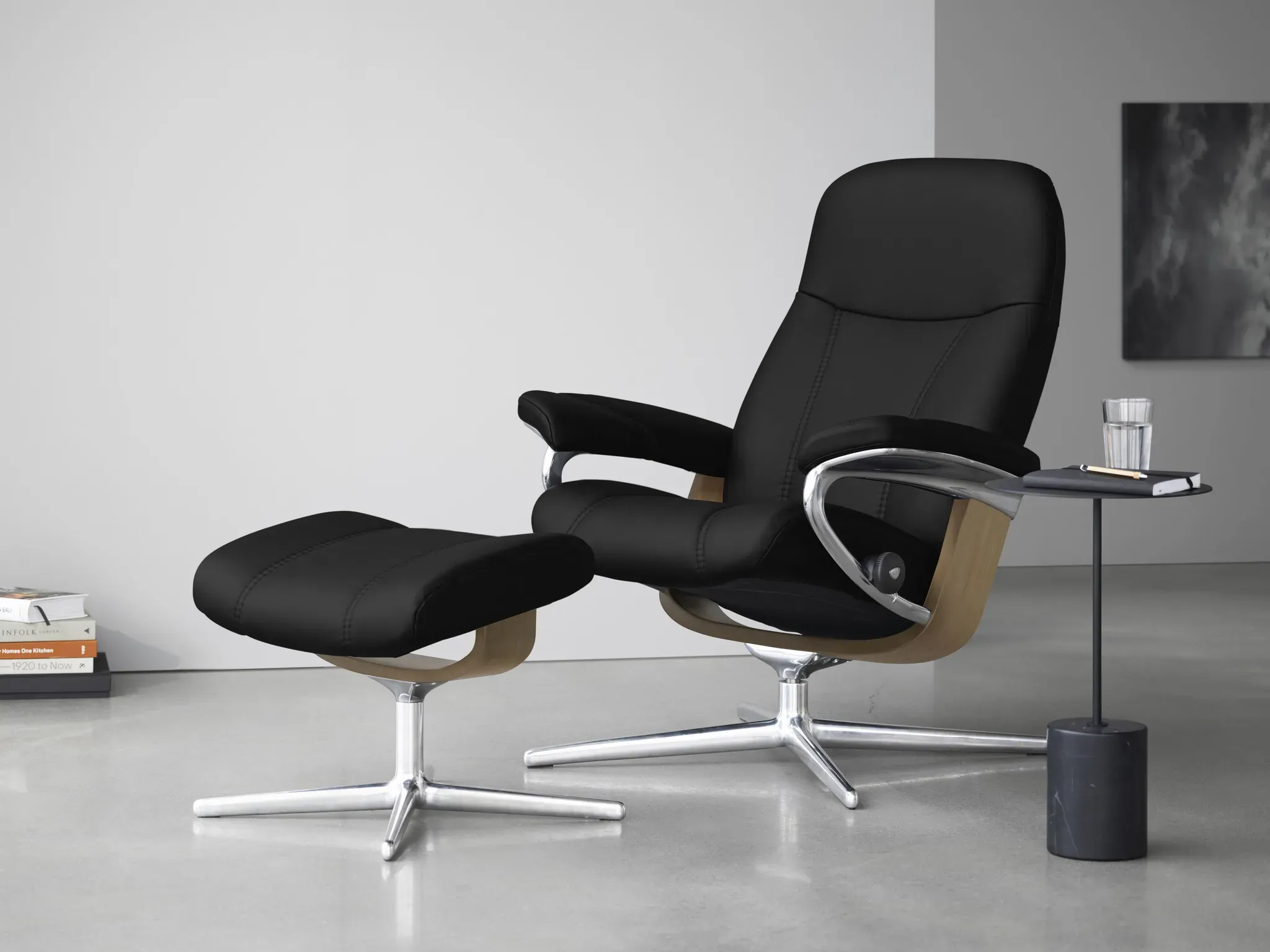 Relaxsessel STRESSLESS "Consul", schwarz (schwarz paloma), B:91cm H:102cm T:79cm, Leder PALOMA: PALOMA ist ein durchgefärbtes Semianilin-Möbelleder mit natürlicher Narbung., Sessel, Relaxsessel, mit Cross Base, Größe S, M & L, Holzakzent Eiche, in 2 Bezugsqualitäten lieferbar