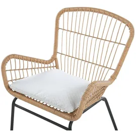 Beliani Balkonset Hellbraun Rattan Stahl Sicherheitsglas 2 Stühle Beistellstisch mit Auflagen Balkon Terrasse Garten - Beige/Schwarz