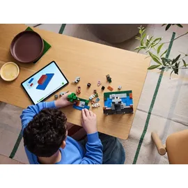 LEGO Minecraft Die Wolfsfestung 21261