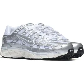 Nike P-6000 Damen White/Metallic Silver/Blue Tint/Sail 38,5