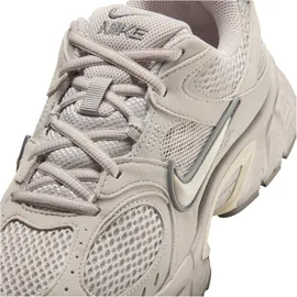 Nike V5 RNR Damen Moon Particle/Lt Orewood Brn 38
