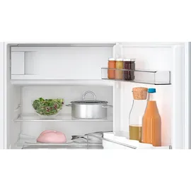 Bosch Serie 6 KUL22VFD0 Einbaukühlschrank (110 l, 820 mm hoch)