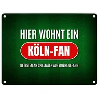 Trendaffe Hier wohnt ein Köln-Fan Metallschild mit Rasen Motiv
