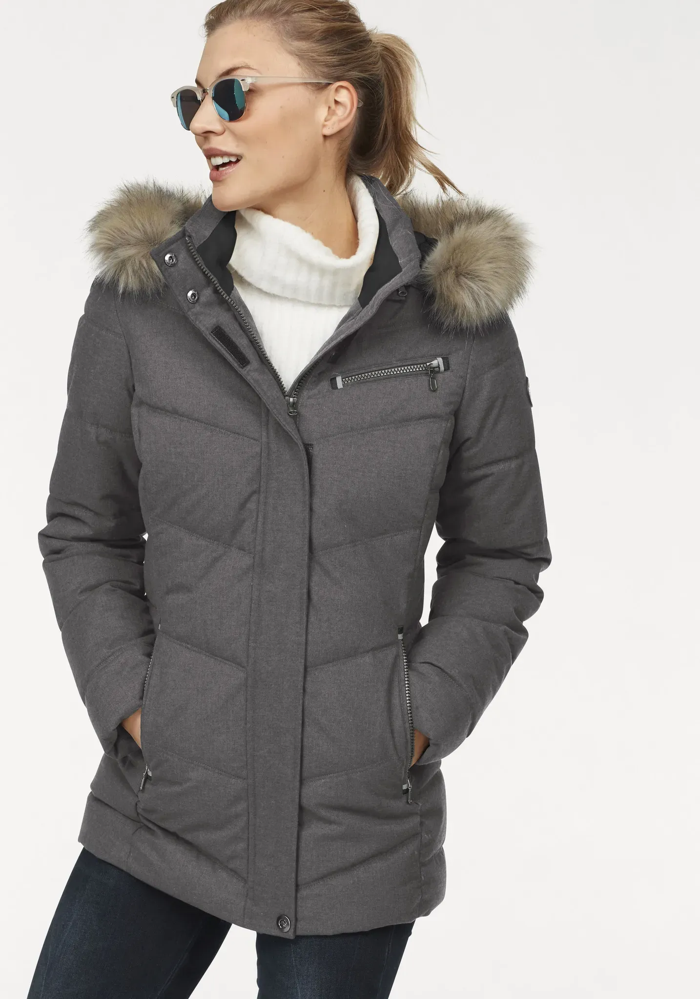 Steppjacke POLARINO, Damen, Gr. 36, grau (anthrazit), Obermaterial: 100% Polyester. Besatz: 100% Polyester. Futter: 100% Polyester. Wattierung: 100% Polyester, Strickbündchen, Jacken Steppjacke, mit abnehmbarer Kapuze, mit Fellimitat, viele Taschen