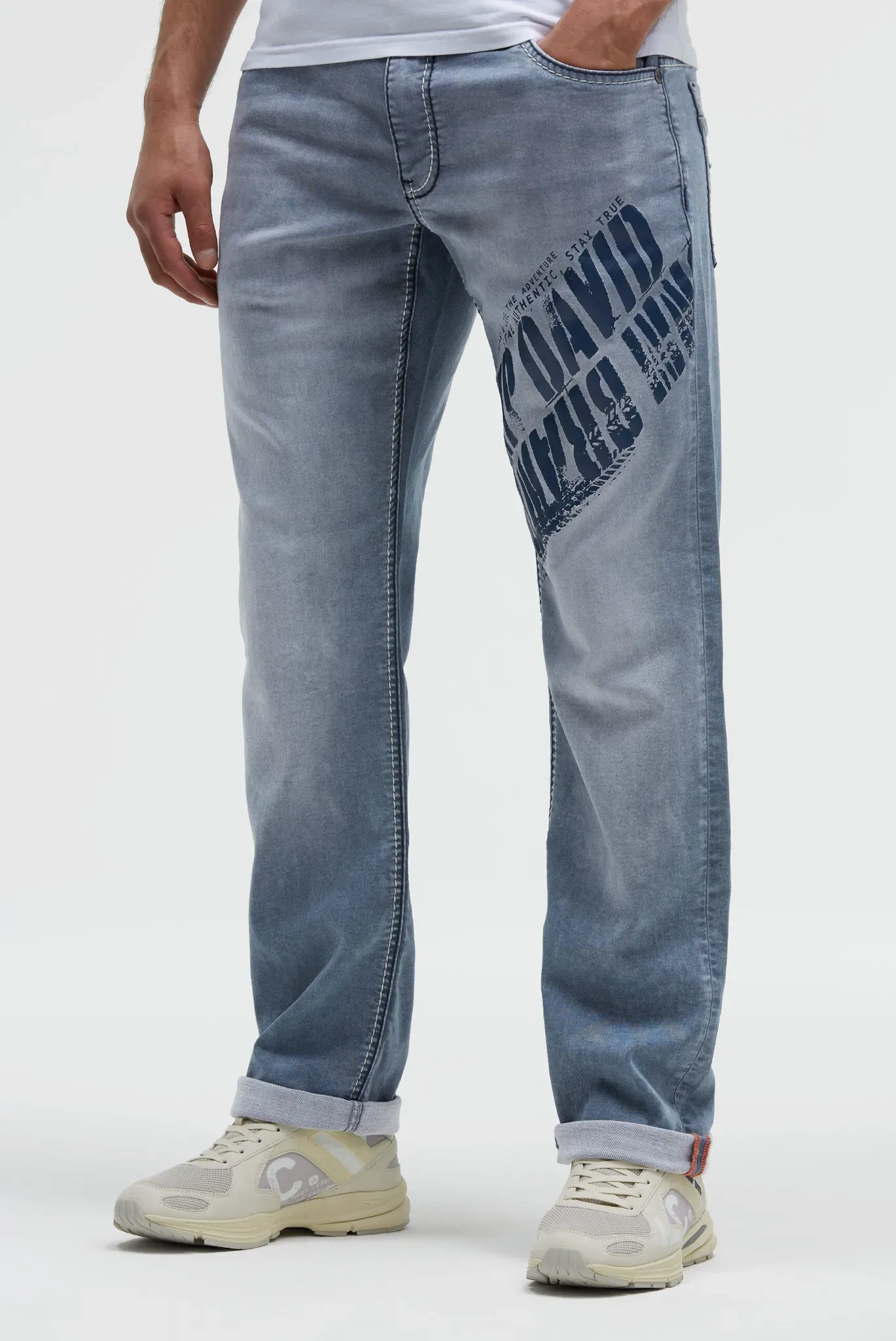 Comfort-fit-Jeans CAMP DAVID, Herren, Gr. 36, Länge 34, grau blau jogg, Sweatware, Material: 68% Baumwolle, 16% Polyester, 14% Lyocell, 2% Elasthan, Zusatz: Enthält nichttextile Teile tierischen Ursprungs (Badge), bedruckt, comfort fit, Jeans, aus Sweatmaterial