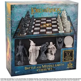 The Noble Collection Lord of the Rings Chess Set: Battle for Middle-Earth