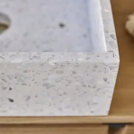 Tikamoon Waschbecken Made aus Premium-Terrazzo in Moon