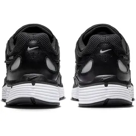 Nike P-6000 Herren Black/Black/White/Metallic Silver 42,5