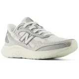 New Balance Fresh Foam Arishi v4 Damen Silver Metallic (WARISTS4) 40