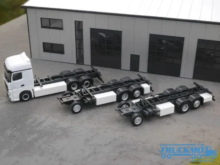 Elbe-Modell Bausatz 8x Staukiste passend für LKW Chassis versch. Größen EM143