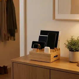 Relaxdays Ladestation, für Apple Watch, Bambus, HxBxT 11 x 17 x 13 cm, Handystation, Tablethalter, Uhrenständer, natur