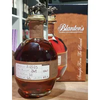 Blanton's Straight From The Barrel The Original Single Barrel Bourbon 65% vol 0,7 l Geschenkbox