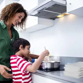 Relaxdays Dunstabzugshaube Filter, 10er Set, 57x47 cm, zuschneidbar, Fettfilter für Abzugshauben, Polyester-Vlies, weiß