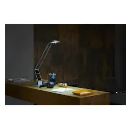 Luctra Table Radial Base Aluminium