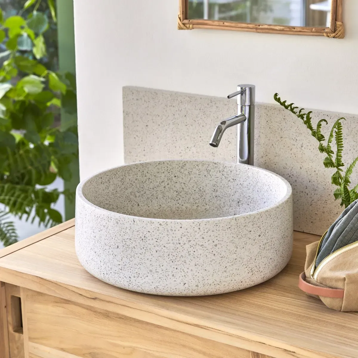 Rundes Waschbecken Milos aus Premium-Terrazzo White