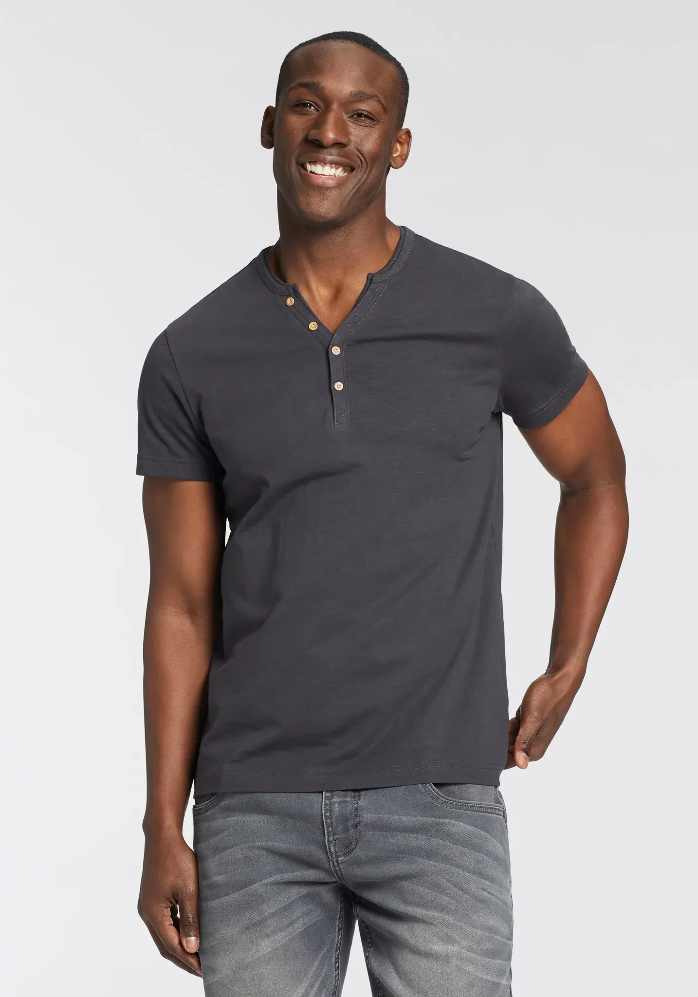 T-Shirt BRUNO BANANI, Herren, Gr. XXL (60/62), grau (anthrazit), Single Jersey, Obermaterial: 100% Baumwolle, unifarben, schmal, gerader Abschluss, Shirts T-Shirt, Mit geknöpften V-Ausschnitt, Topseller