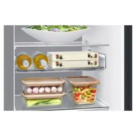 Samsung RS90F67BEFEF Side-by-Side (614 l, 1784 mm hoch, Schwarz)