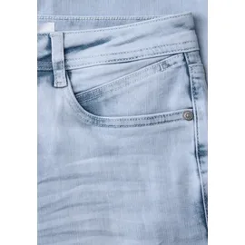 street one studio Mid Waist Kick Flare Jeans in ultrableached wash | Gr.: W27/L28